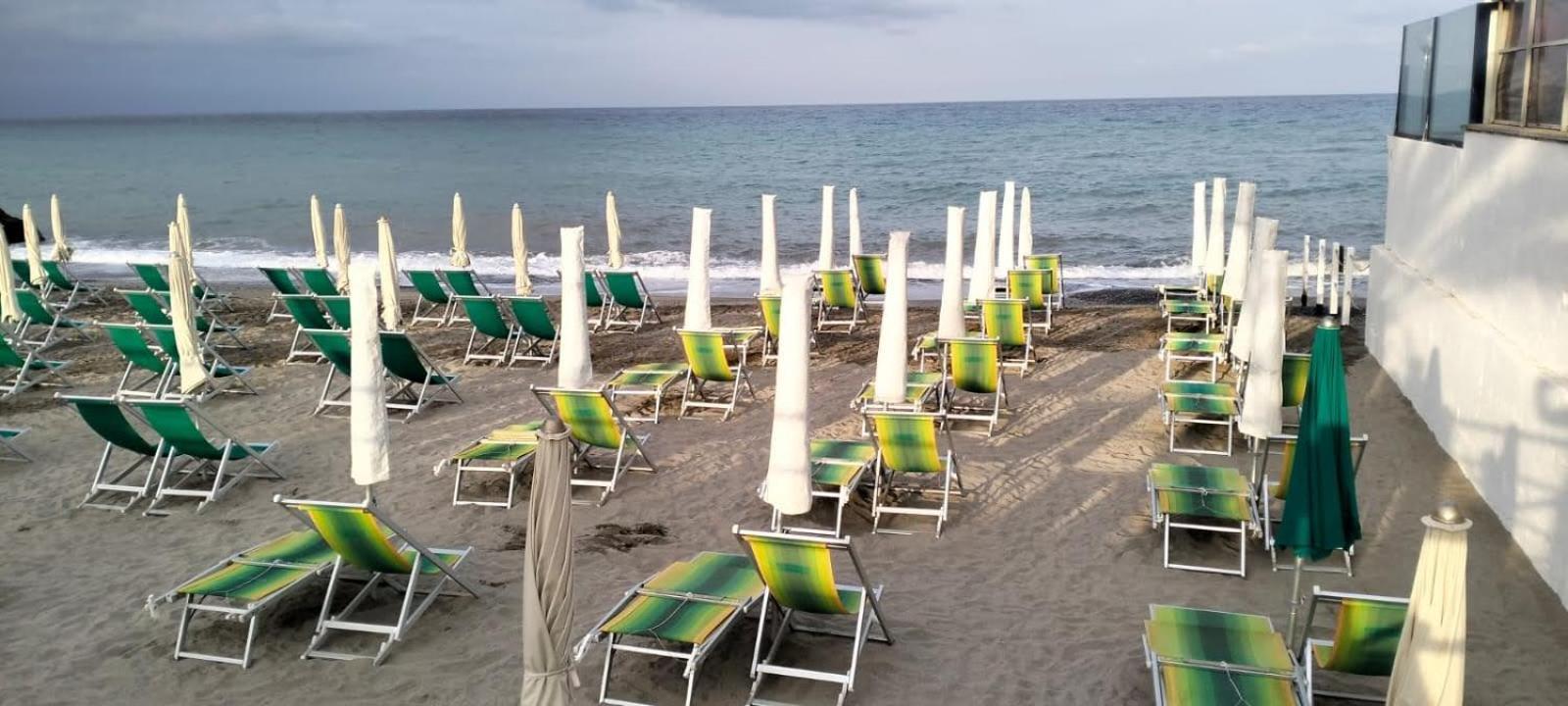 Residence Aurora Wellness & Spa Albenga Bagian luar foto